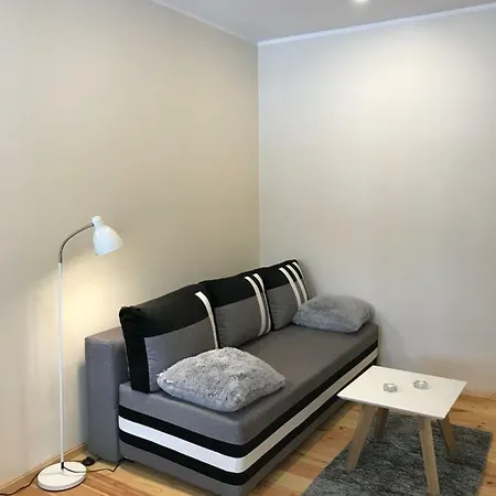 Elva Apartments *